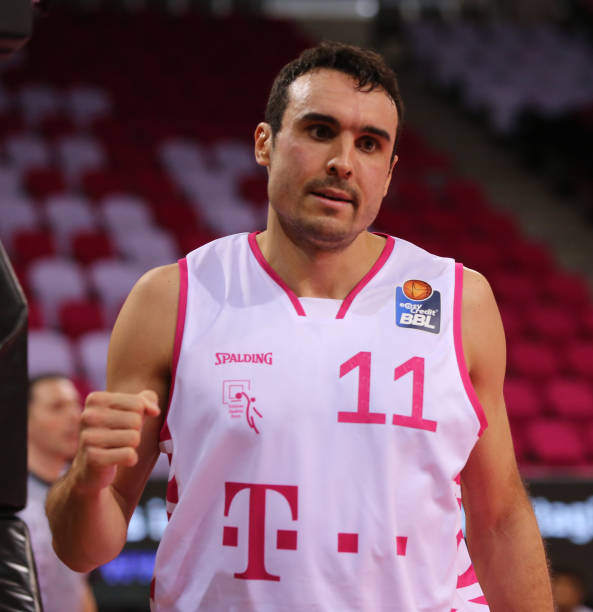 身引援战略 身引援战略