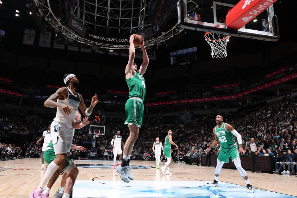 中崭露头角 中崭露头角