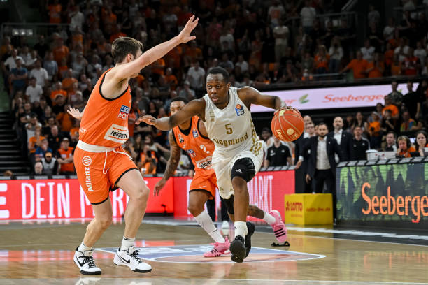 续约与离队 续约与离队